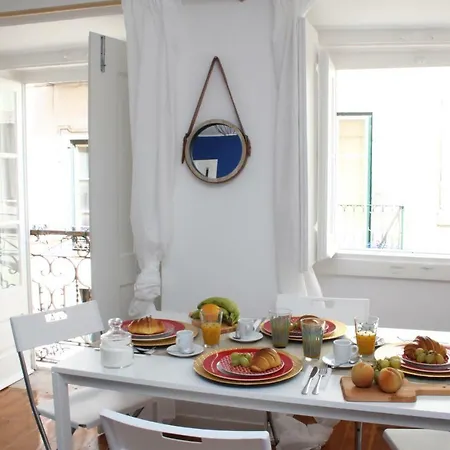 Bairro Alto - Cozy 2 Bedrooms Apt Rua Da Rosa . * 리스본
